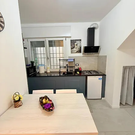 Casa Antoleo - Borgo Casale Centro 4*
